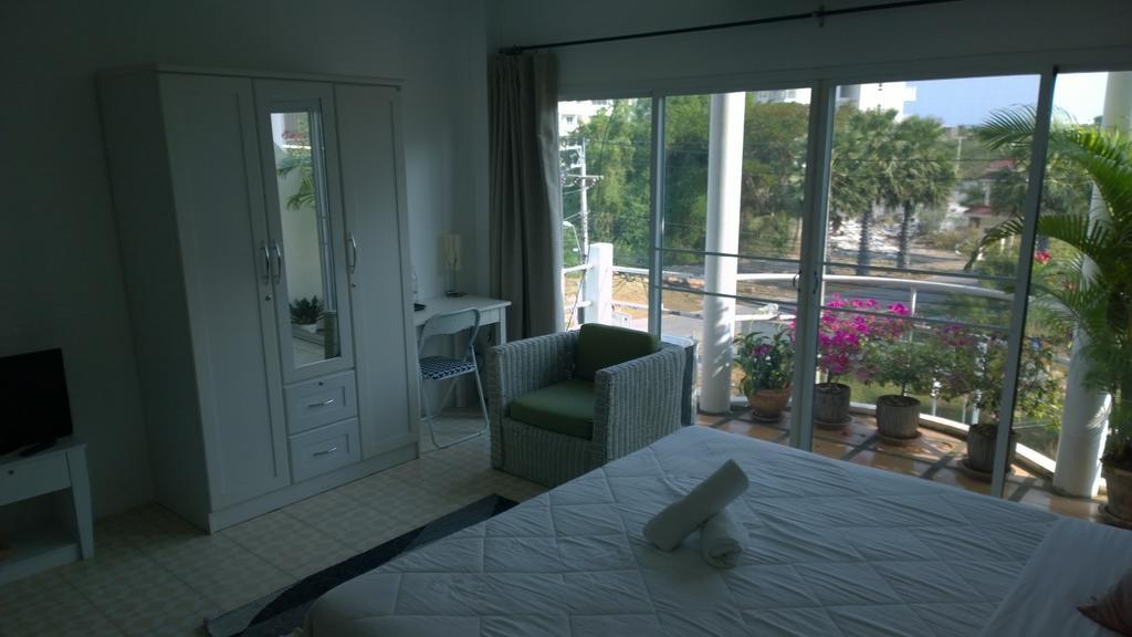 Corner Cafe Bed & Breakfast HHQ Exteriör bild