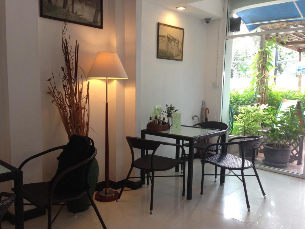 Corner Cafe Bed & Breakfast HHQ Exteriör bild
