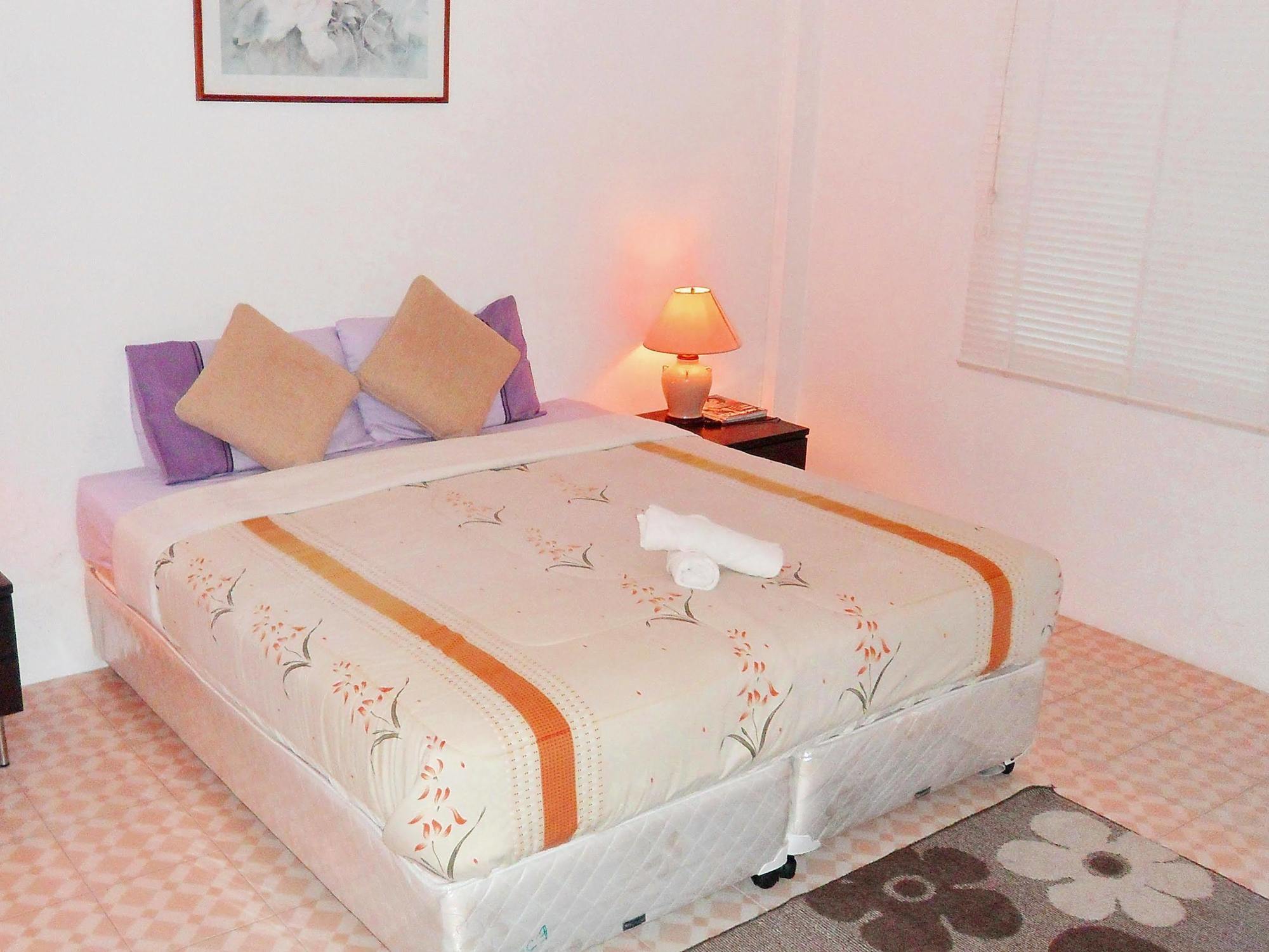 Corner Cafe Bed & Breakfast HHQ Exteriör bild